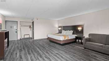 Quality Inn & Suites Mall of America - MSP Airport