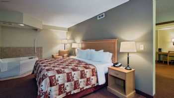 AmeriVu Inn and Suites - Waconia