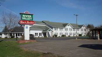 River Valley Inn & Suites