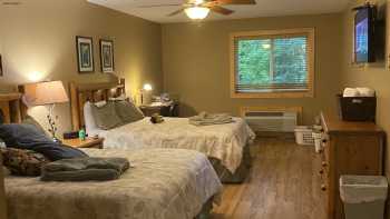 Appeldoorn's Sunset Bay Resort - Lake Mille Lacs Lodging