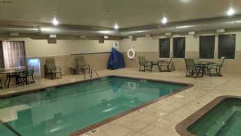 Holiday Inn Express & Suites Willmar, an IHG Hotel