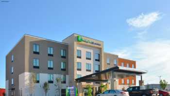 Holiday Inn Express & Suites Oklahoma City Mid - Arpt Area, an IHG Hotel