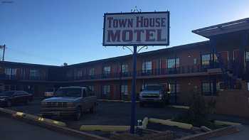 TownHouse Motel