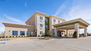 Best Western Lindsay Inn & Suites