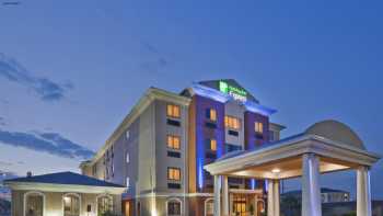 Holiday Inn Express & Suites Midwest City, an IHG Hotel