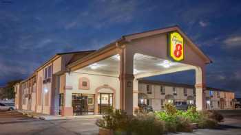 Super 8 by Wyndham Sallisaw