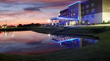 Holiday Inn Express & Suites Tulsa West - Sand Springs, an IHG Hotel