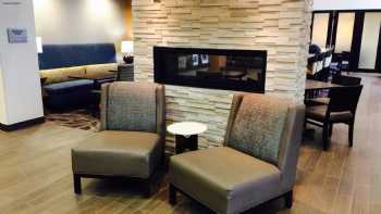 Hampton Inn & Suites Pittsburgh/Harmarville