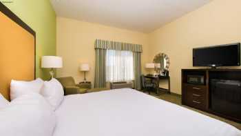 Holiday Inn Express & Suites Dickson City - Scranton, an IHG Hotel