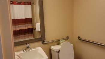 Red Roof Inn Erie – I-90