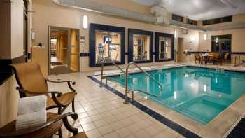 Best Western Plus University Park Inn & Suites