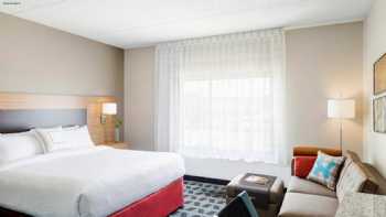 TownePlace Suites by Marriott Pittsburgh Harmarville