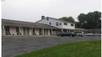 Red Carpet Inn & Suites Morgantown, PA