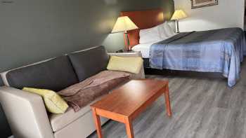 Wilkes-Barre Inn & Suites