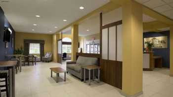 Microtel Inn & Suites by Wyndham Washington/Meadow Lands