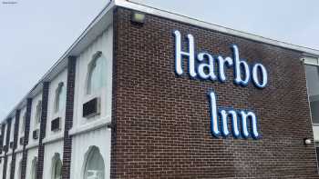 Harbor Inn