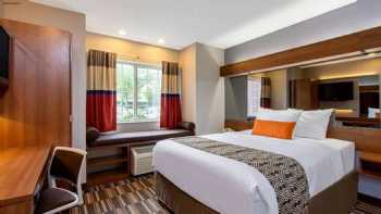 Microtel Inn & Suites by Wyndham Philadelphia Airport