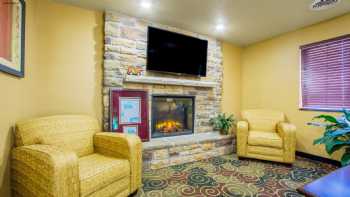 Cobblestone Inn & Suites - Corry