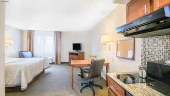 Candlewood Suites Pittsburgh-Cranberry, an IHG Hotel