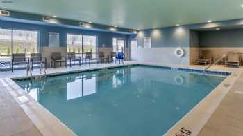 Holiday Inn Express & Suites Carlisle Southwest – I-81, an IHG Hotel