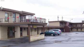 Du Bois Manor Motel