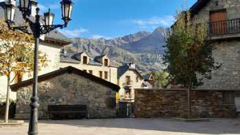 Albergue de Piedrafita, Bosque del Betato