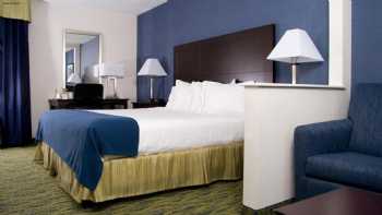 Holiday Inn Express & Suites York, an IHG Hotel