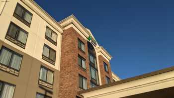 Holiday Inn Express & Suites Erie (Summit Township), an IHG Hotel