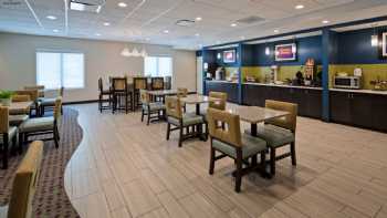 Best Western Plus Erie Inn & Suites