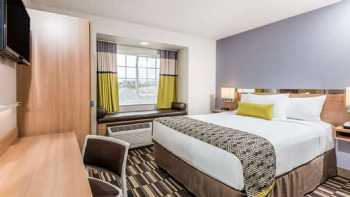 Microtel Inn & Suites by Wyndham Beaver Falls