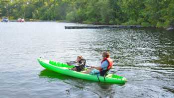 East Shore Lodging