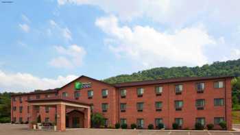 Holiday Inn Express Newell-Chester WV, an IHG Hotel