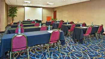 Holiday Inn Express & Suites Pittsburgh West Mifflin, an IHG Hotel