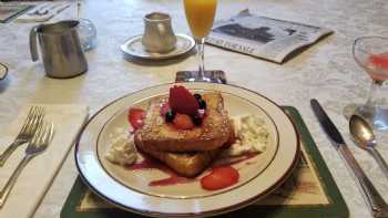 Hillcrest Bed & Breakfast