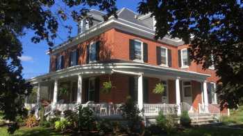 Walnut Lawn Bed & Breakfast