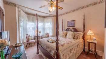 The Bella Victoria Bed And Breakfast