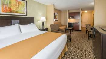 Holiday Inn Express & Suites Sharon-Hermitage, an IHG Hotel