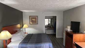 Wilkes-Barre Inn & Suites