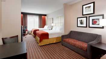 Holiday Inn Express & Suites York NE - Market Street, an IHG Hotel