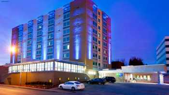 Holiday Inn Express & Suites Pittsburgh West - Green Tree, an IHG Hotel