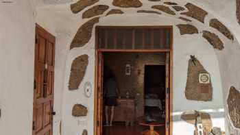 Casa Cueva Las Margaritas