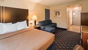 Best Western Plus Reading Inn & Suites