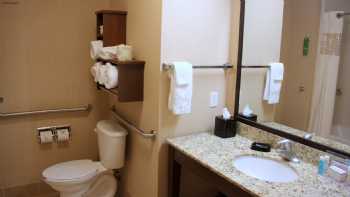 Hampton Inn & Suites New Castle