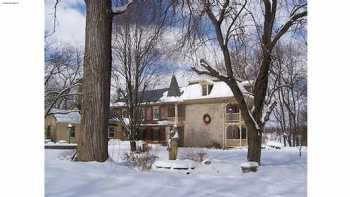 Fallen Tree Farm Bed and Breakfast