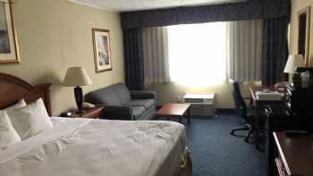 Ramada by Wyndham Uniontown