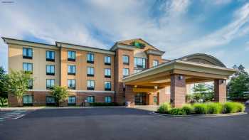 Holiday Inn Express & Suites North East, an IHG Hotel