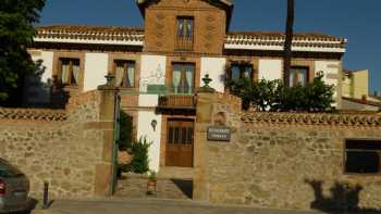 Hotel Posada Villa María La Adrada