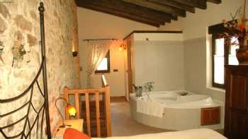 Casa Rural La Quinta Del Chocolatero Avila Gredos mascotas parejas niños jacuzzi jardín chimenea barbacoa cerca Madrid