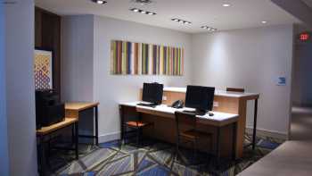 Holiday Inn Express & Suites Johnstown, an IHG Hotel