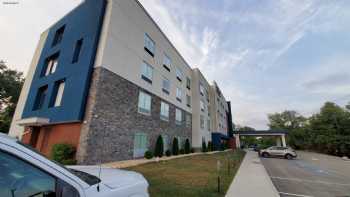 Hampton Inn & Suites Pittsburgh New Stanton